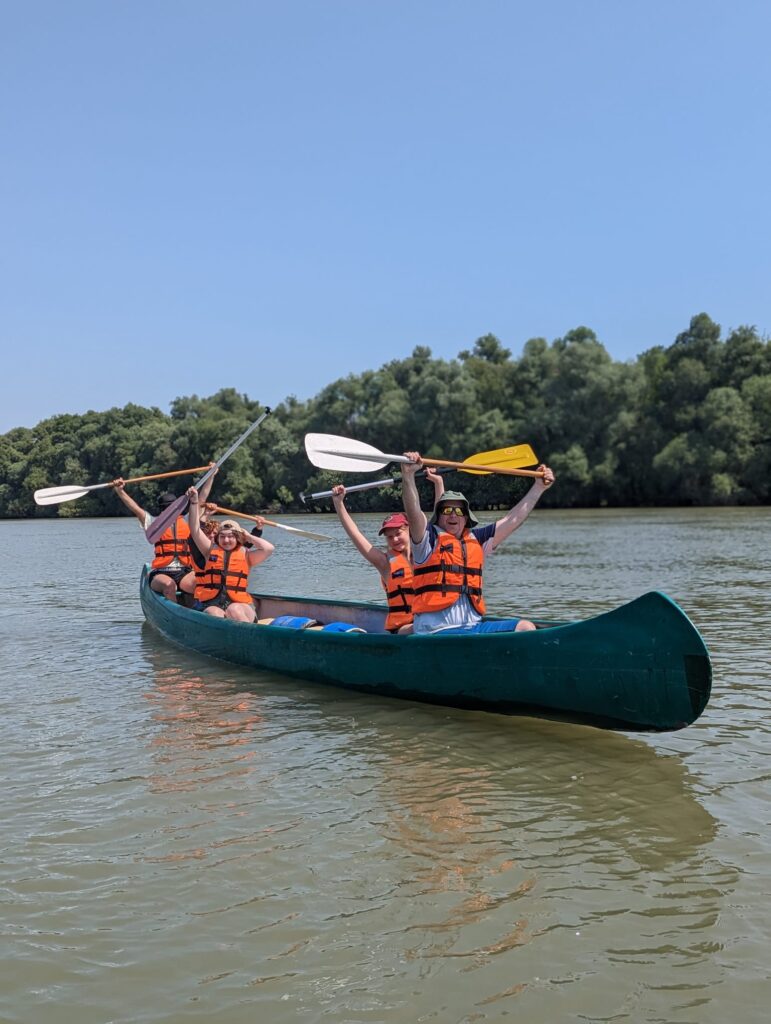 Pictures of a nature adventure in which the group embarked on a canoe expedition along the Danube. Photo by Carmelo Zamora, REAL School Budapest
